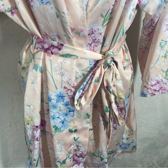 Flora Nikrooz pastel floral kimono satin robe women’s M/L bridal hydrangea print - Picture 6 of 10